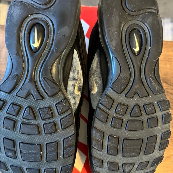 Nike Triple Black Air Max Sneakers - Picture 2 of 4